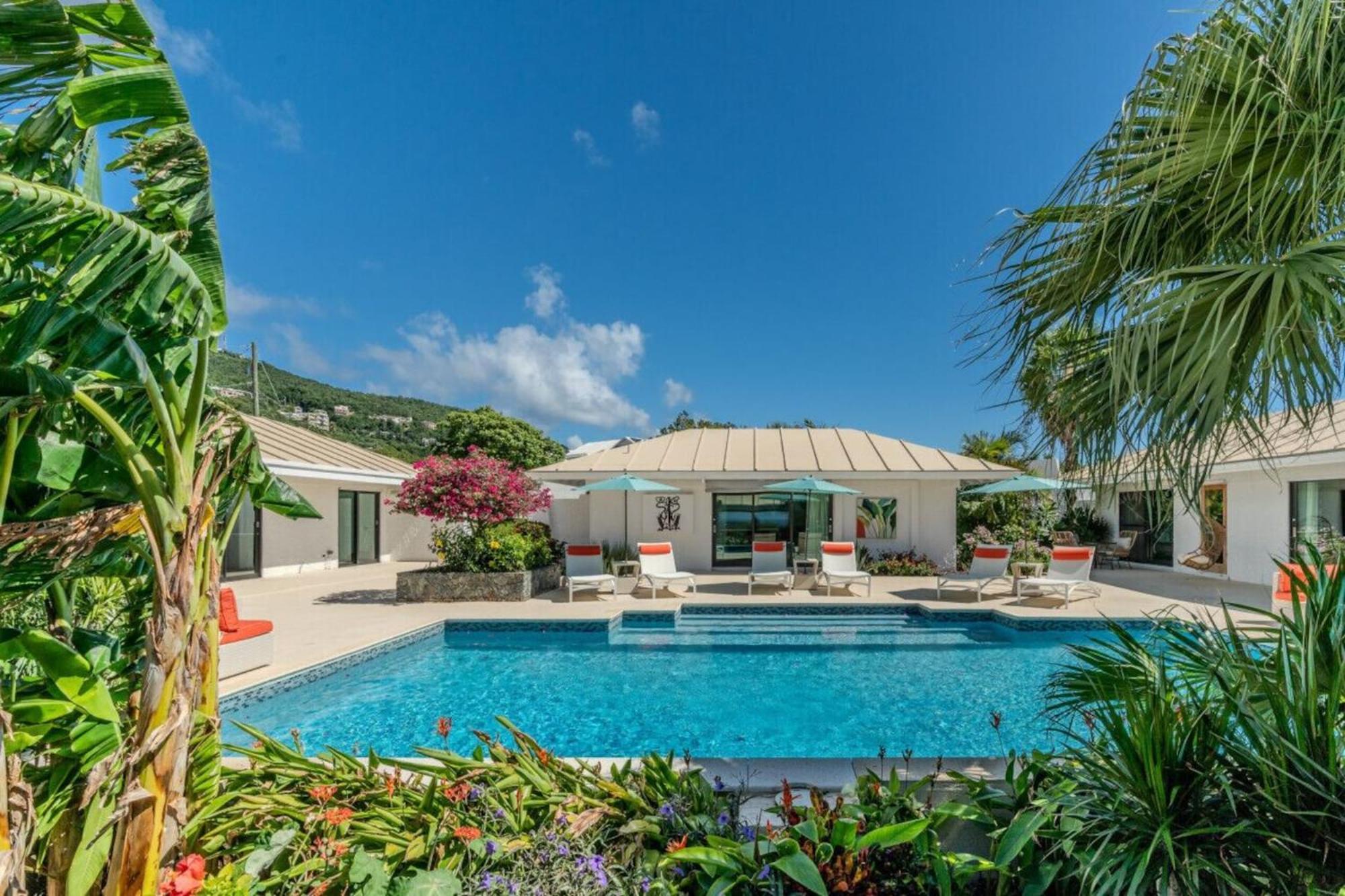 Royal Villa With A Huge Swimming Pool Cowell Battery 외부 사진