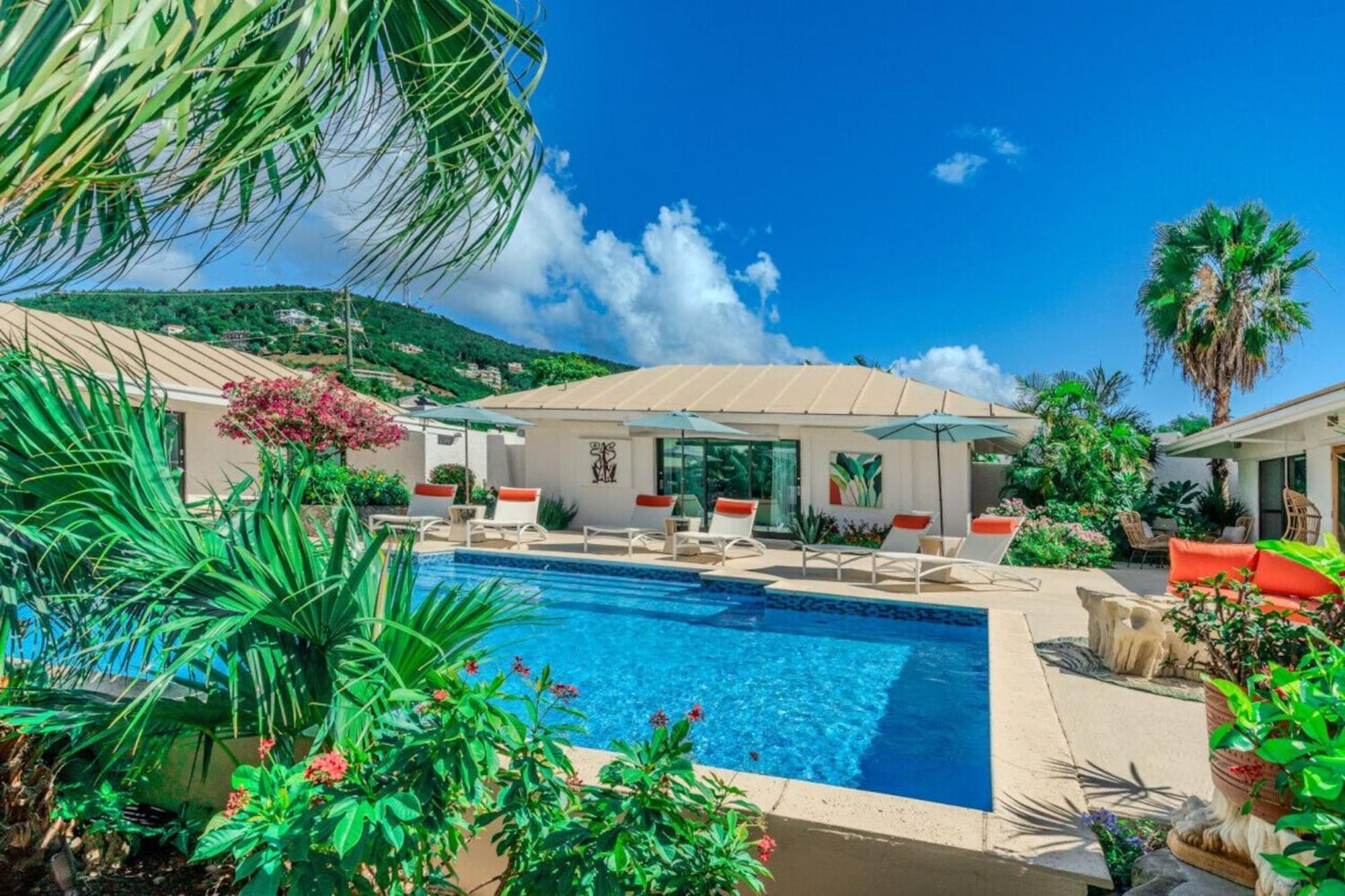 Royal Villa With A Huge Swimming Pool Cowell Battery 외부 사진