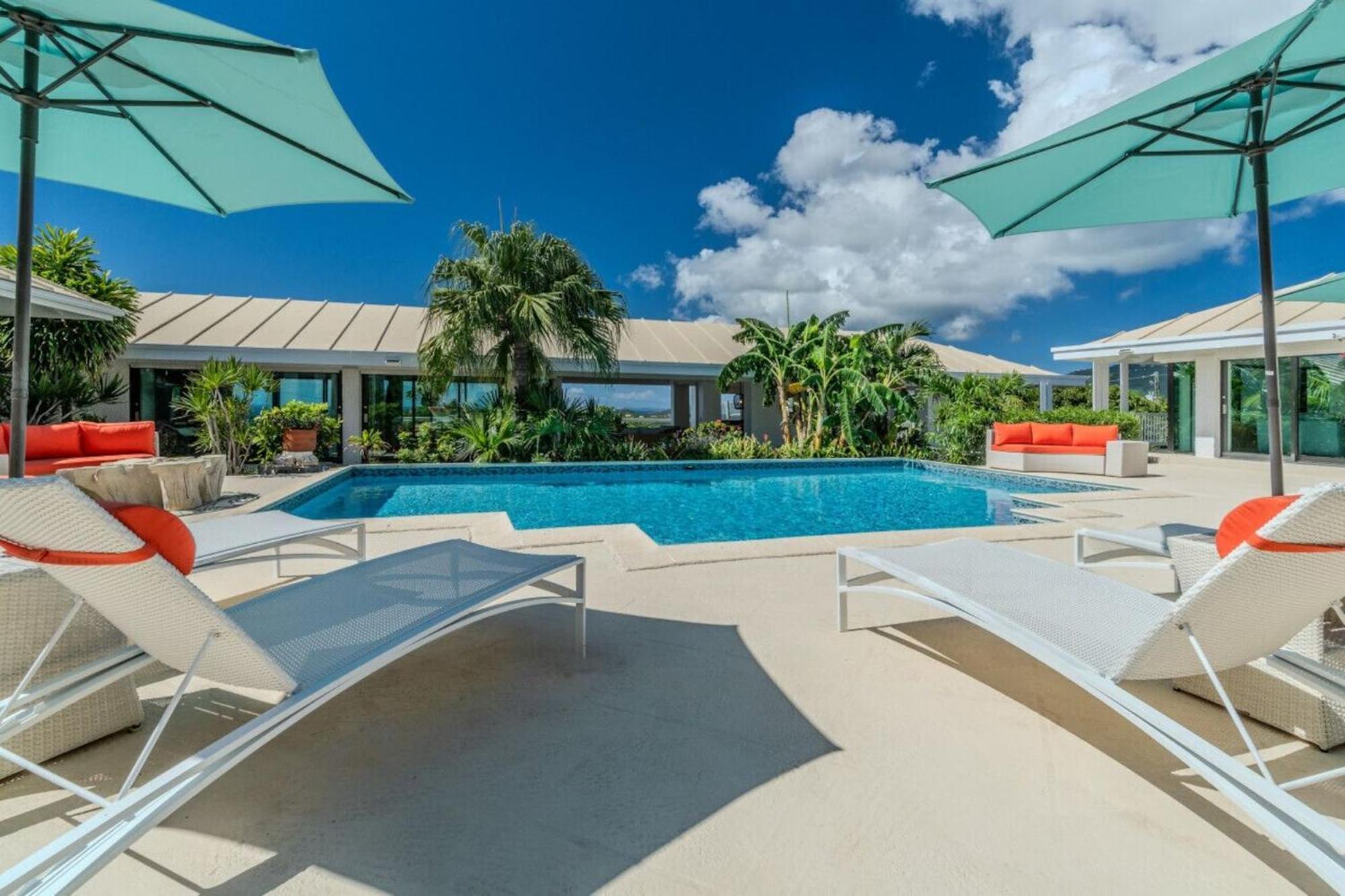 Royal Villa With A Huge Swimming Pool Cowell Battery 외부 사진
