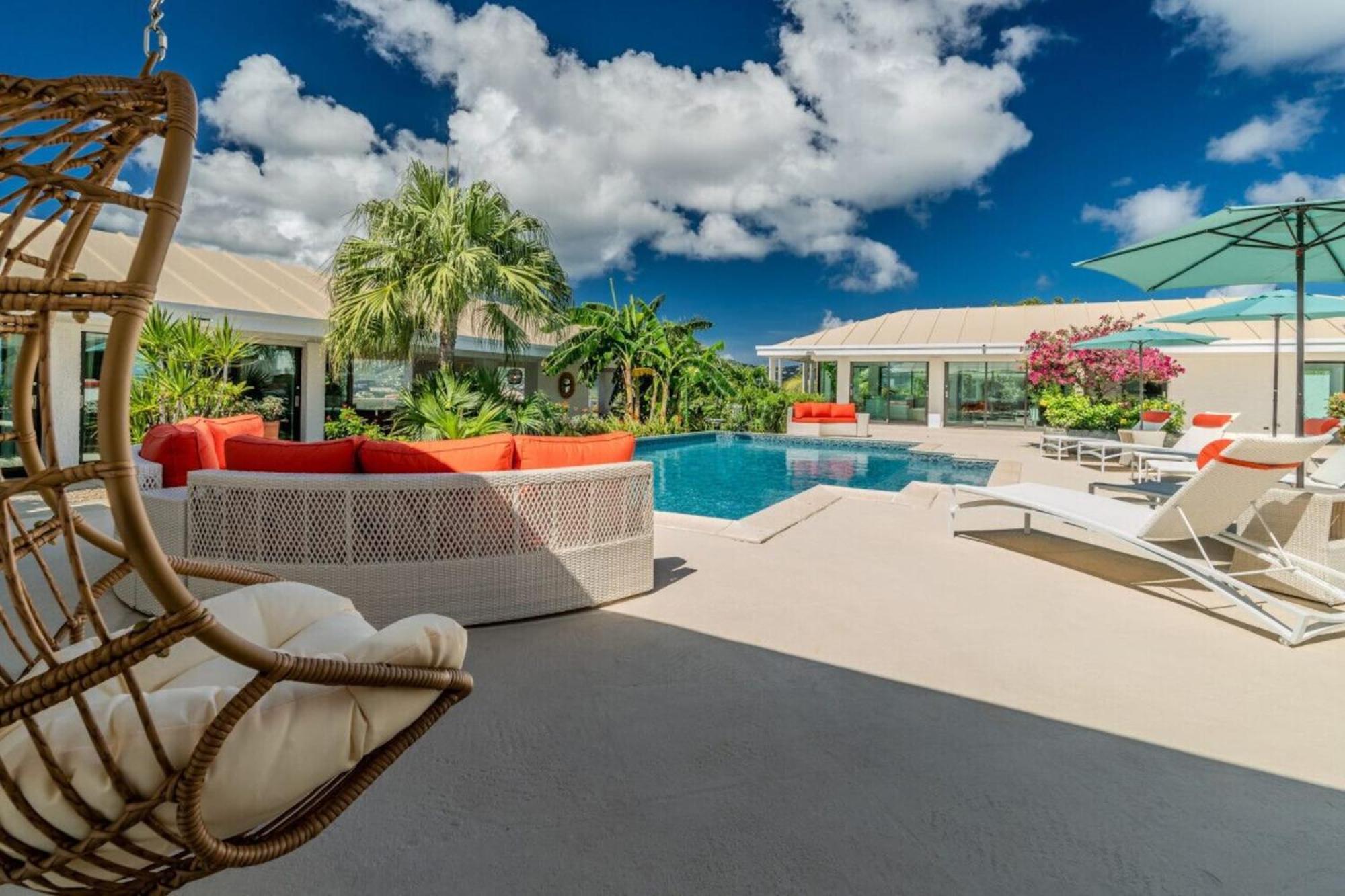 Royal Villa With A Huge Swimming Pool Cowell Battery 외부 사진