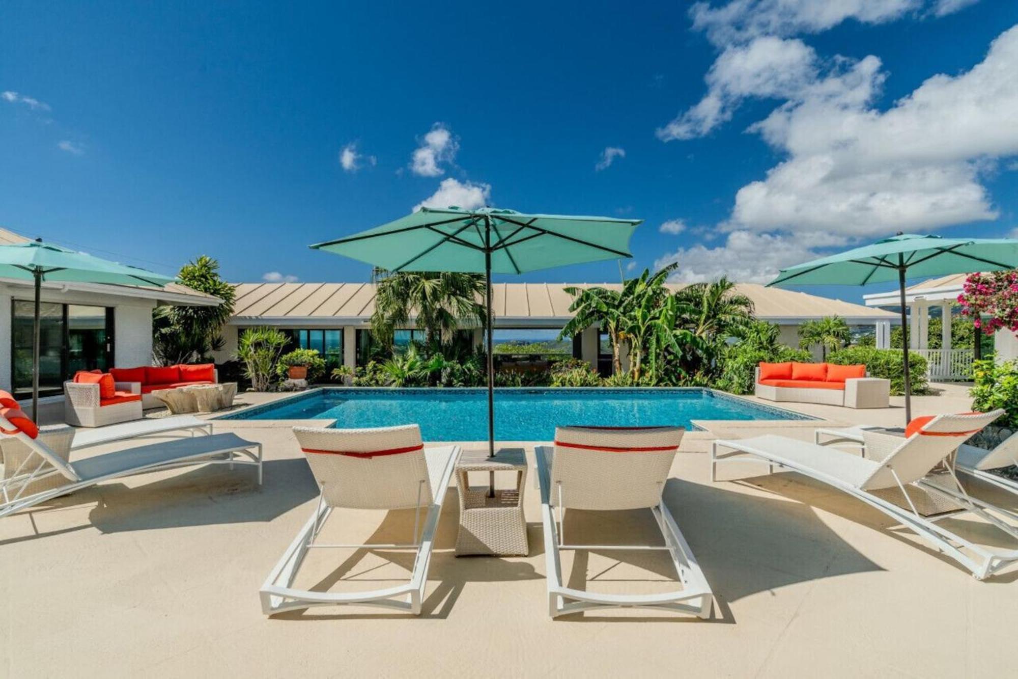 Royal Villa With A Huge Swimming Pool Cowell Battery 외부 사진